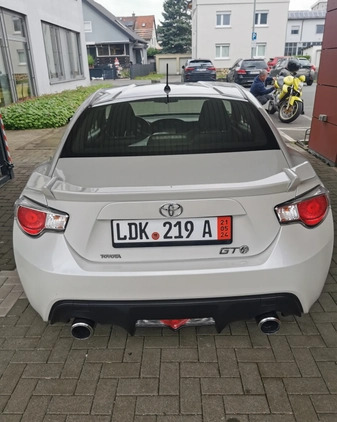 Toyota GT86 cena 76000 przebieg: 142000, rok produkcji 2013 z Toruń małe 121